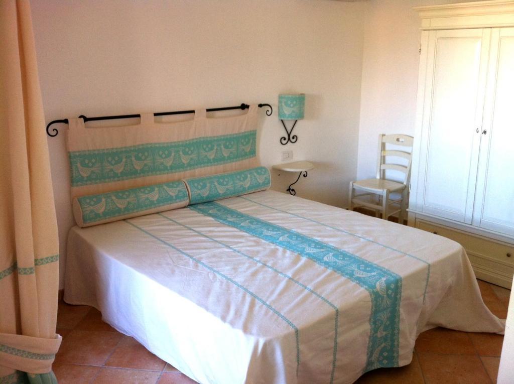 Sardinia Beach Apartments Aglientu Szoba fotó