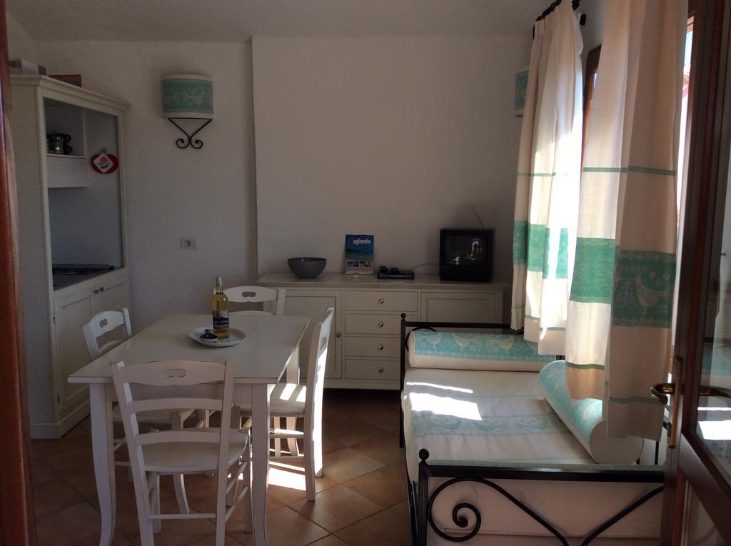 Sardinia Beach Apartments Aglientu Kültér fotó